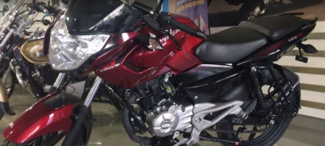 Bajaj Pulsar 135 Cocktail Wine Red