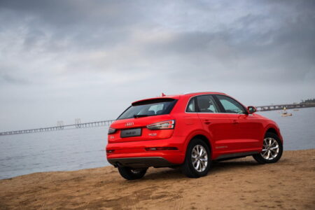 2016-audi-q3-dynamic-edition-rear