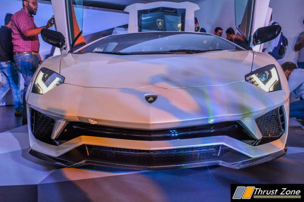 2017-Lamborghini-Aventador-S-India-launch-1