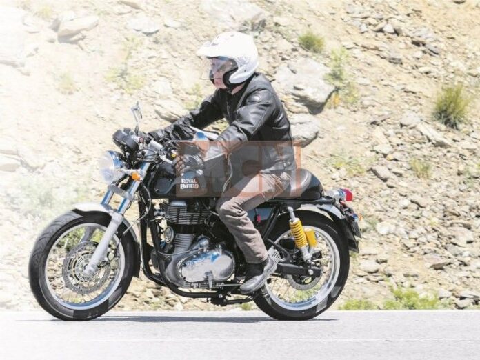 2017 Royal Enfield Continental GT Spied Testing