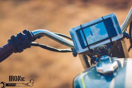 Yamaha-RX100-Baby-Blue-by-Ironic-Engineering-smartphone-integration