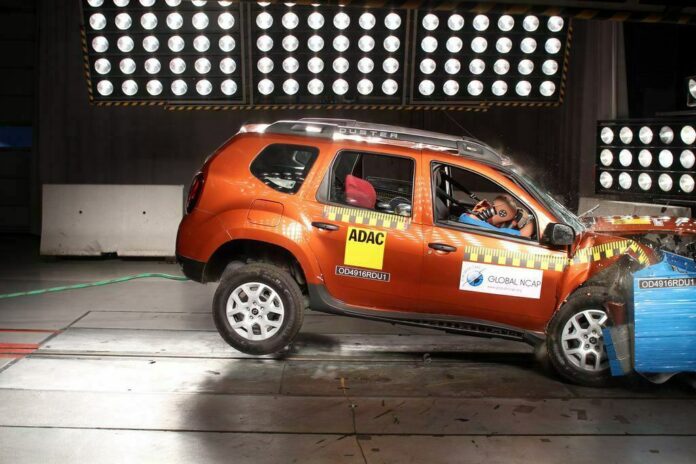 duster-crash-test-2017-airbag