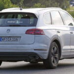2018-vw-touareg-VW-india-spyshot (1)