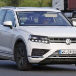 2018-vw-touareg-VW-india-spyshot (2)