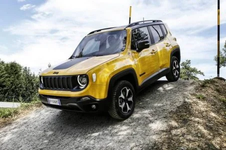 Jeep-Renegade-Trailhawk-India (4)