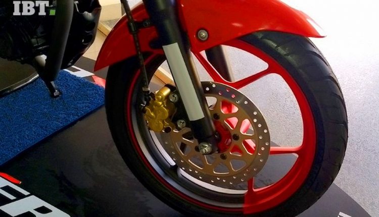 2017-suzuki-gixxer-dual-tone-wheels (1)