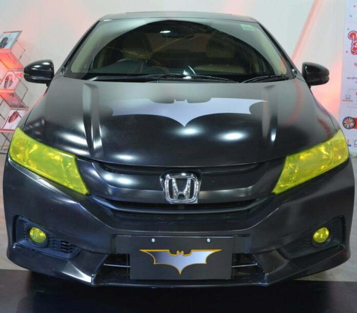 Batman-themed-Honda-City (2)