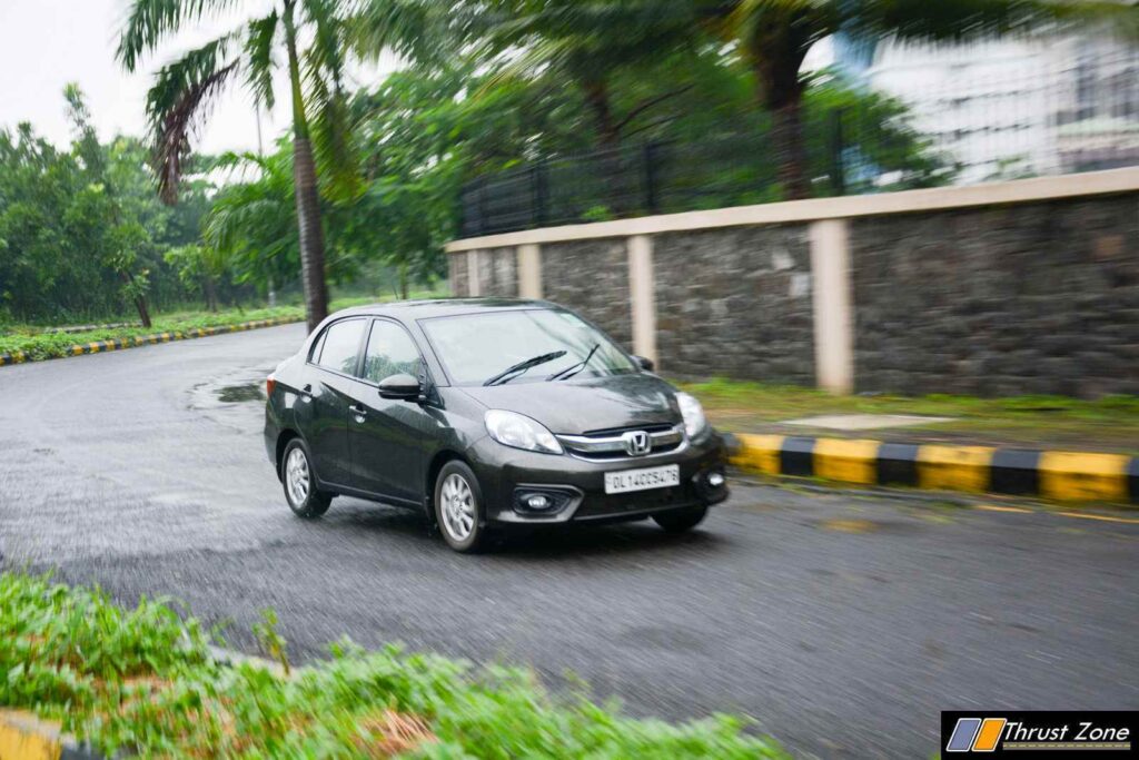 Honda-Amaze-vs-Maruti-Dzire-Petrol-Comparison-Review-11