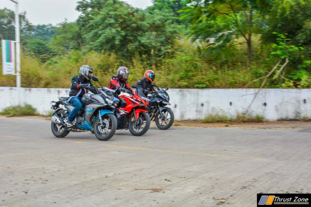 Pulsar220-vs-Fazer25-Bajaj-RS200-Comparison-3