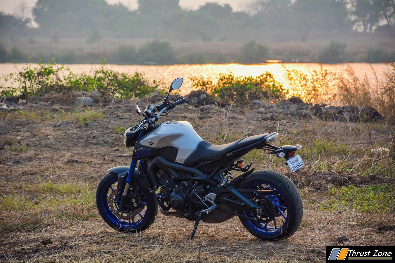 https://www.thrustzone.com/wp-content/uploads/2017/11/Yamaha-MT-09-India-Ride-Review-26.jpg