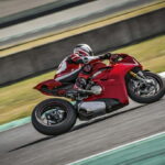 ducati-Panigale-V4-2018-2