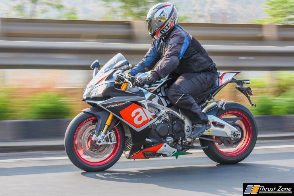 Aprilia-RSV4-Yamaha-MT-09-Naked-Fairing-Motorcycles-3