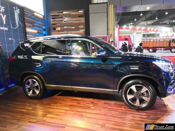 2018 Mahindra Altruas SUV