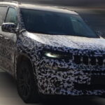 Jeep-Grand-Commander-Jeep-7-seat-SUV-front-three-quarters-right-side-spy-shot