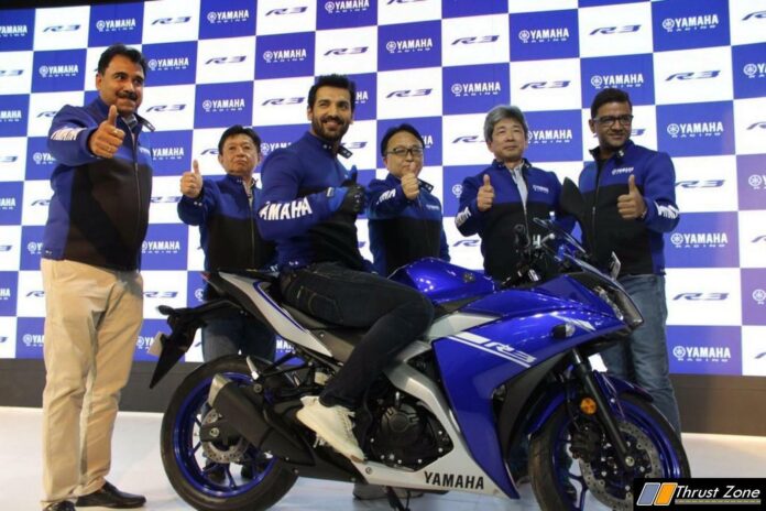Yamaha R3 BS IV Revealed at Auto Expo 2018 With ABS and Metzeler Tyres! (2)