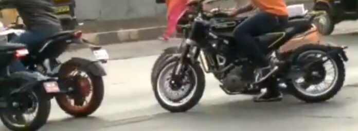 Husqvarna Svartpilen 401 and Vitpilen 401 Spied in India!