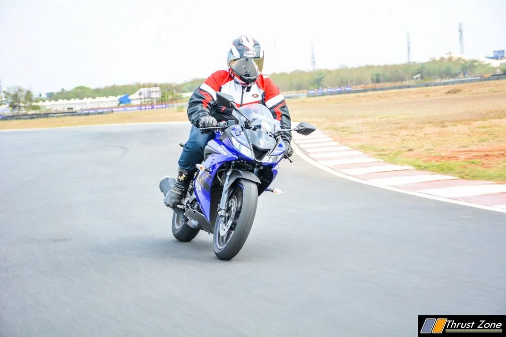 2018 Yamaha YZF R15 V3 Review-20