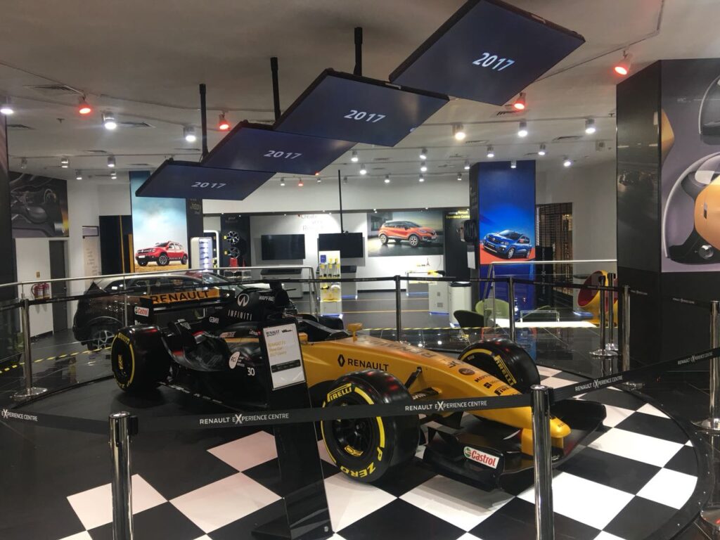 Renault Experience Centre (5)