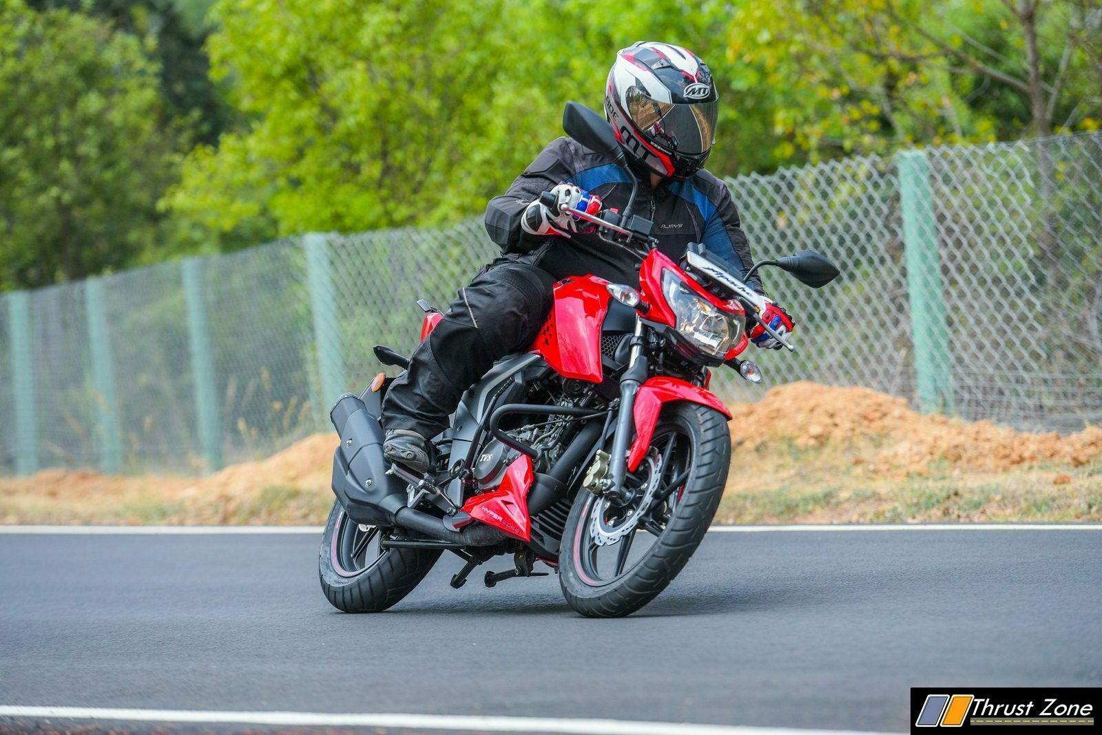 18 Tvs Apache Rtr 160 4v Review First Ride