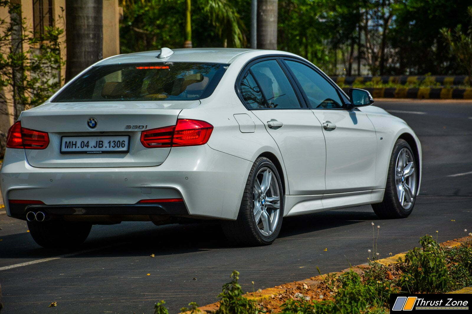 2018BMW330iPetrolReview25 Thrust Zone