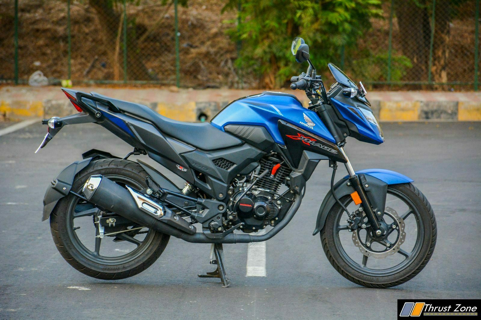 mileage honda x blade