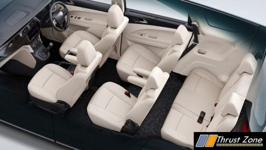 Mahindra Marazzo - Cabin-interior (2)