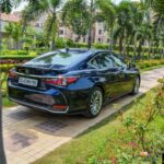 2019-Lexus-ES-India-300h-Review-13