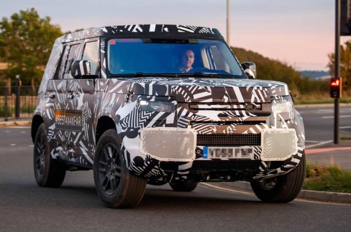 2020 Land Rover Defender (1)