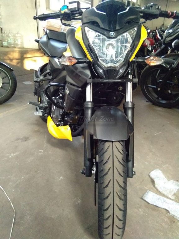 2019 Bajaj Pulsar NS200 Yellow Color (1)