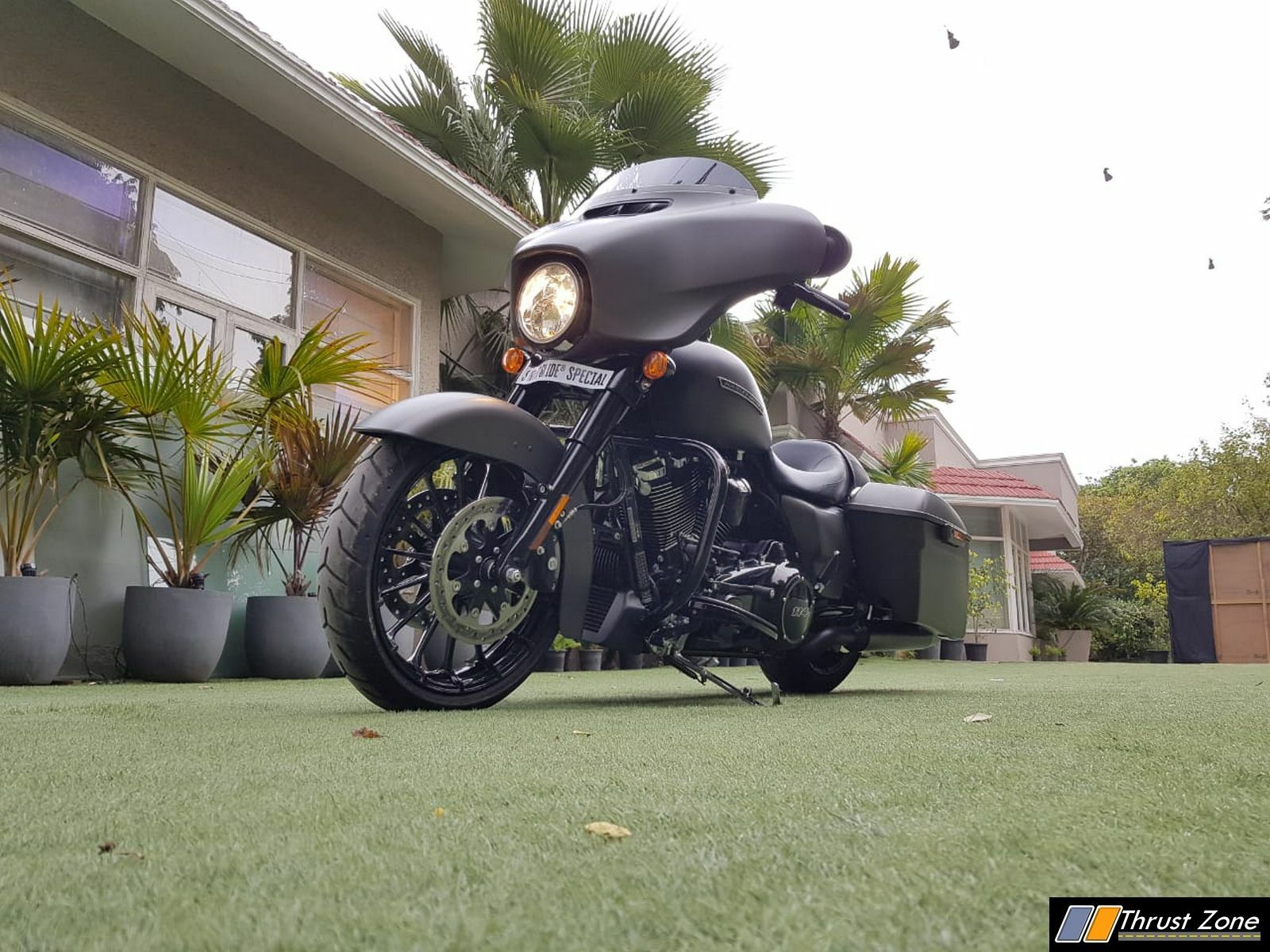 HarleyDavidsonstreetglidespecialindialaunch (7) Thrust Zone