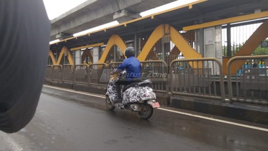 bajaj-urbanite-electric-scooter-spied (1)