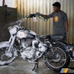 Royal Enfield Implements Dry Wash In Chennai To Save Water In City Amid Crisis (5)
