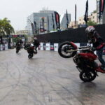 TVS Apache Breaks Stunt Record - Entry Into the Asia Book of Records (1)