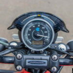 2019-bajaj-avenger-160-bs4-review-8