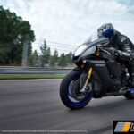 2020 Yamaha R1 (2)