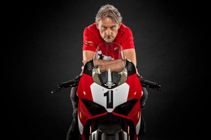 Carl Fogarty - Panigale V4 25° Anniversario 916