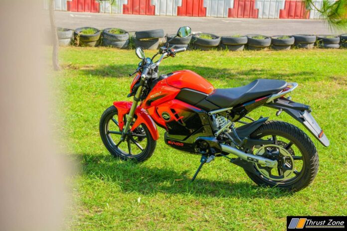 2019-Revolt-RV400-Review-Electric-Motorcycle-22