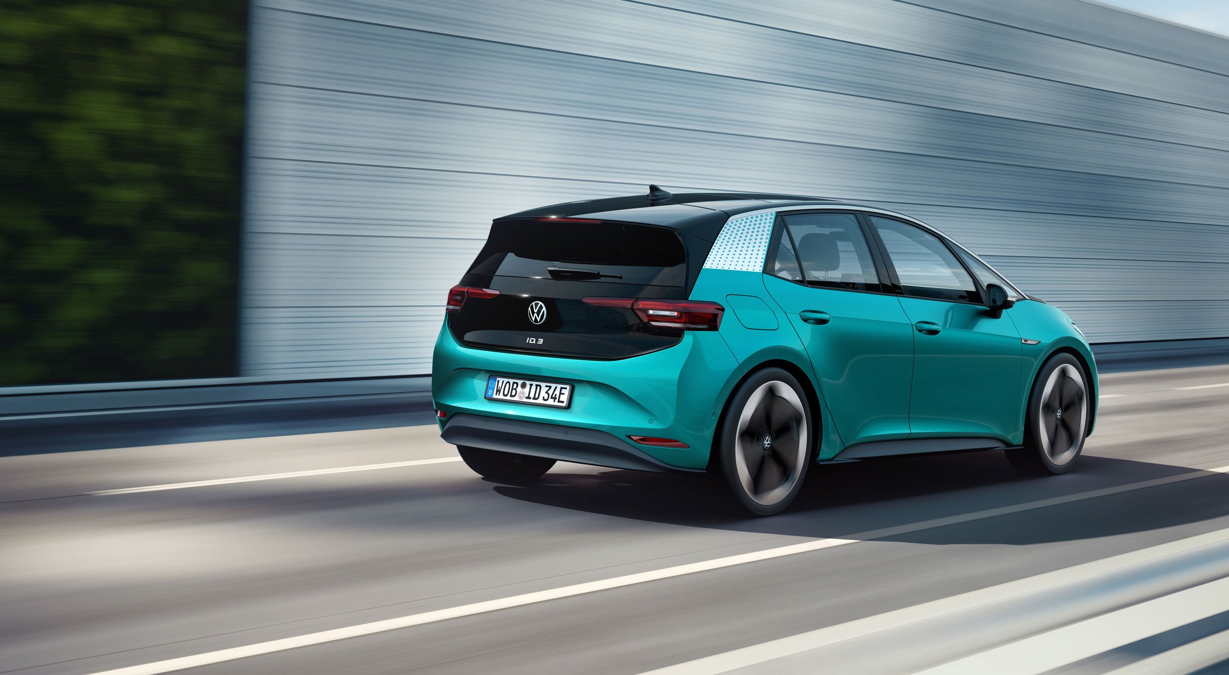 Volkswagen ID3 Electric Hatchback Is A Commons Man EV! Bookings Open