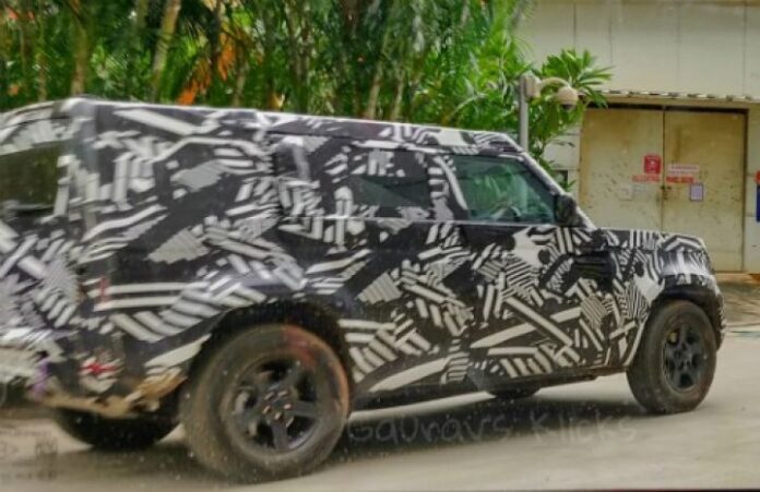 Next Generation Land Rover Defender spied testing in India (1)