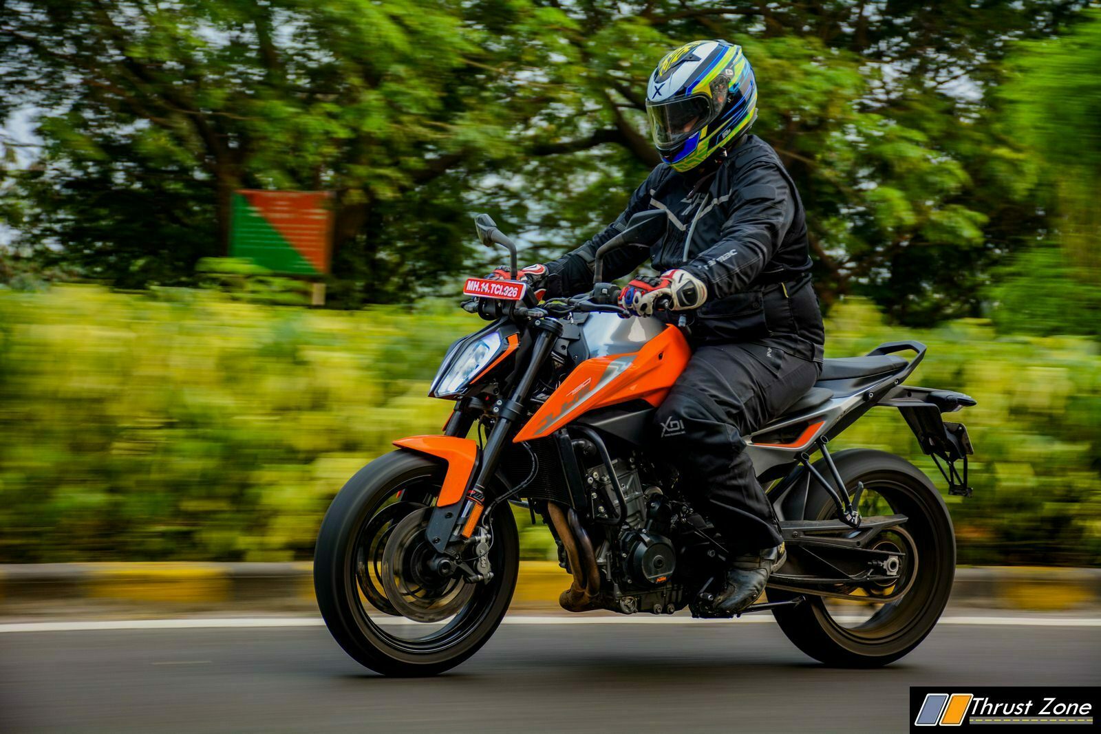2019-KTM-Duke-790-India-Review-36