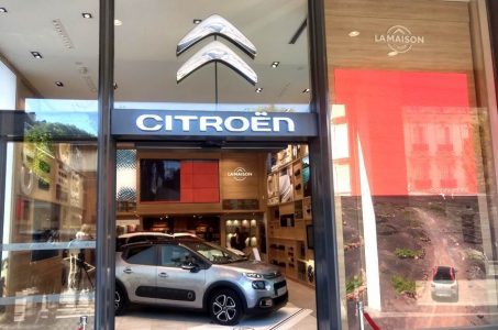 Citroen Ahmadabad dealership (3)