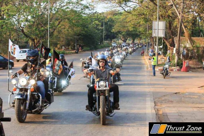 Harley Owners Group throttles in Goa at the parade held as part of 8th India H.O.G. Rally