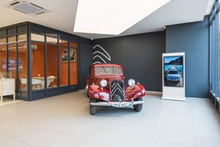 La Maison Citroën Ahmedabad Dealership (5)