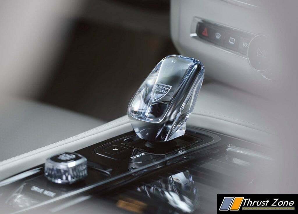 The refreshed Volvo V90/S90 Interior Detail - Orrefors Gear shift