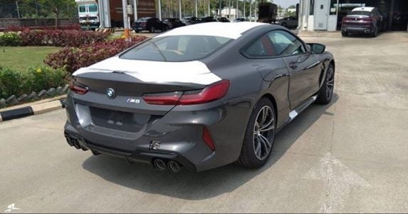 bmw-m8-spied-india (1)