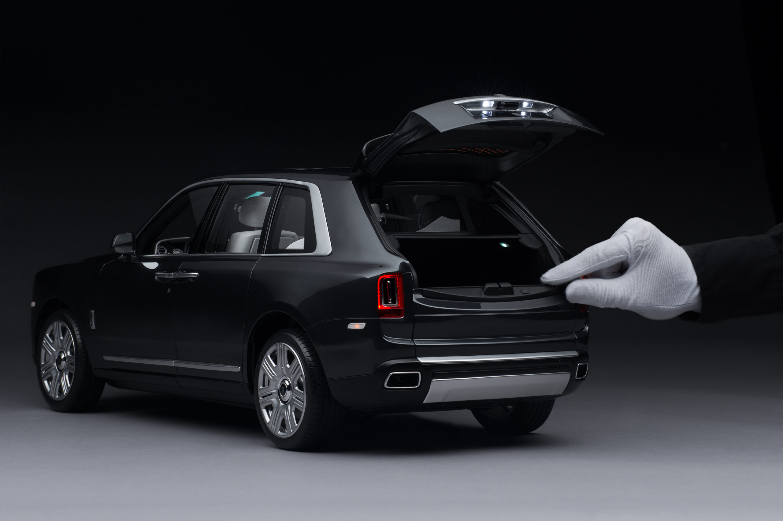 scale model rolls royce