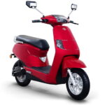 BGAUSS Electric Scooter B8_Red