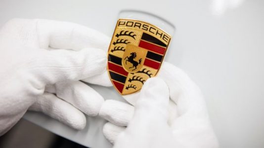 The history of the Porsche Crest. Focus on horsepower