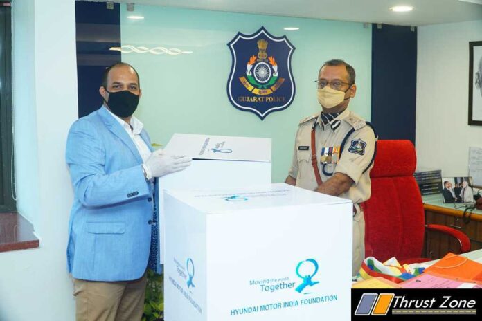 Photo - Handover of Khadi Masks by Hyundai Motor India-Hyundai Care