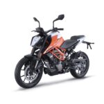 2021 KTM 125 DUKE (2)